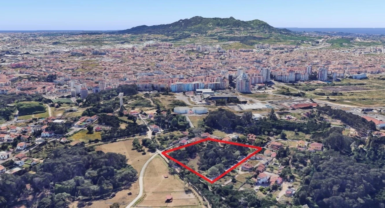 Terreno para Venda em Algueirão-Mem Martins Foto 1