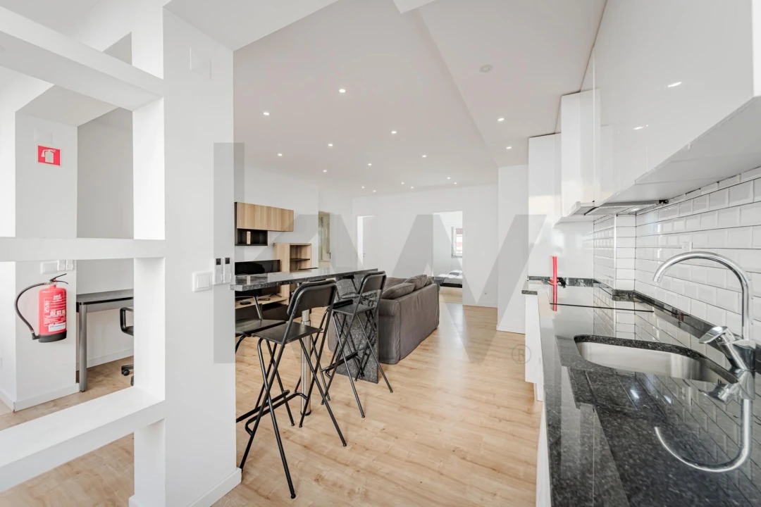 Apartamento T2 para Venda em Queluz e Belas Foto 4