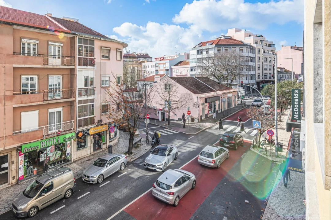 Apartamento T2 para Venda em Queluz e Belas Foto 13