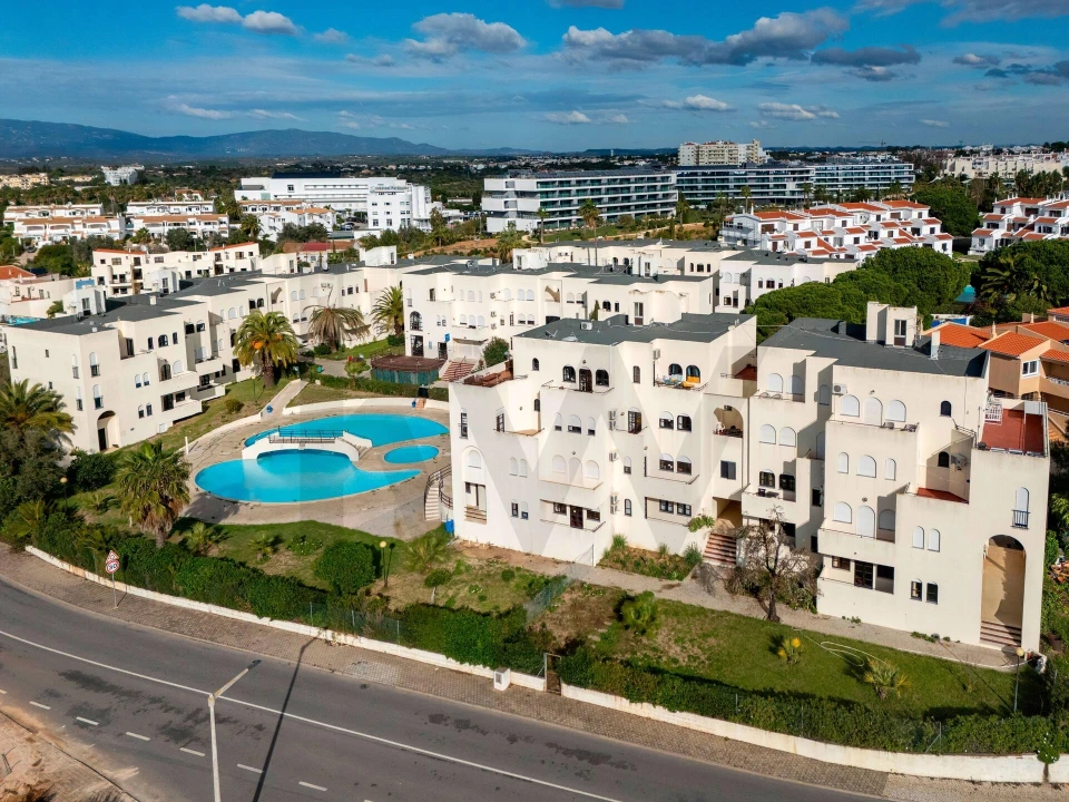Apartamento T2 para Venda em Alvor Foto 3