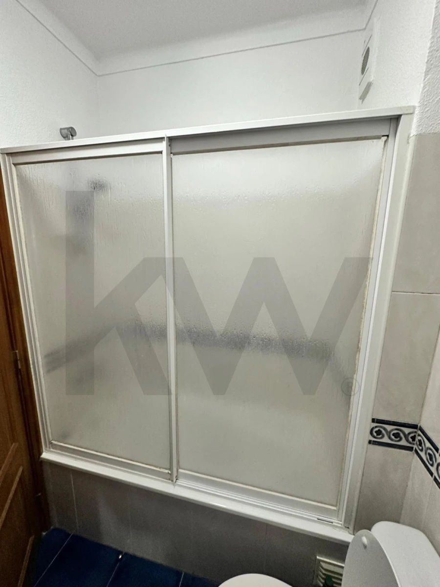 Apartamento T1 para Arrendamento em Costa da Caparica Foto 7