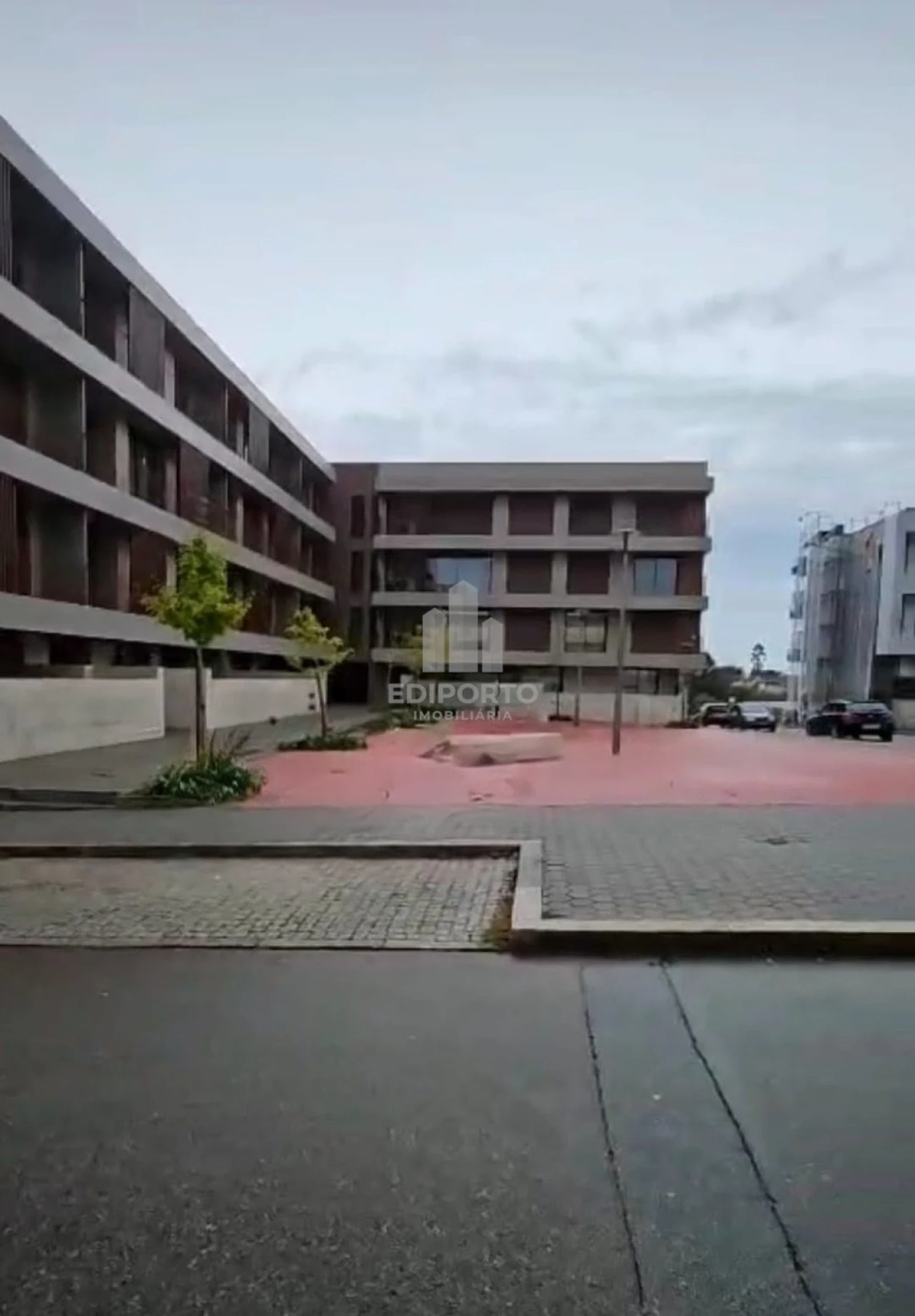 Apartamento T2 para Venda em Grijo Foto 8