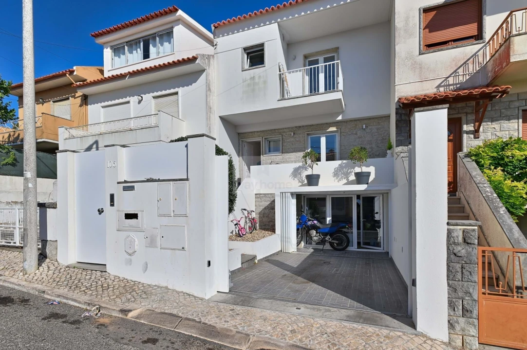 Moradia T3 para Venda em Alcabideche Foto 36