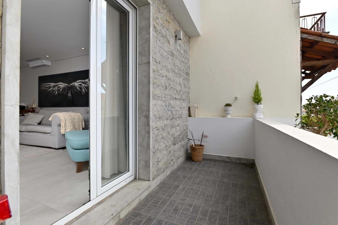 Moradia T3 para Venda em Alcabideche Foto 8