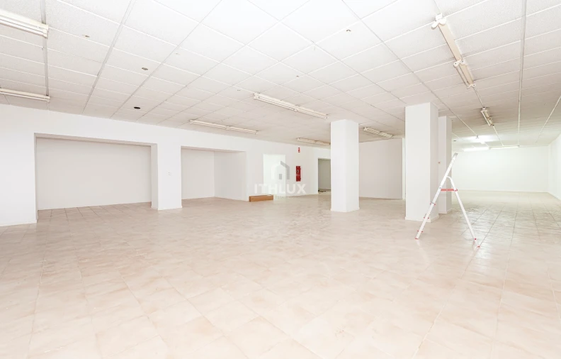 Negócio para Venda em Avenidas Novas Foto 15