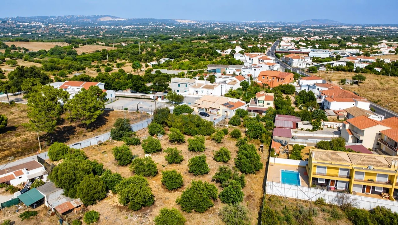 Terreno para Venda em Albufeira e Olhos de Água Foto 17