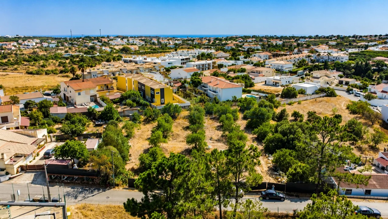 Terreno para Venda em Albufeira e Olhos de Água Foto 7