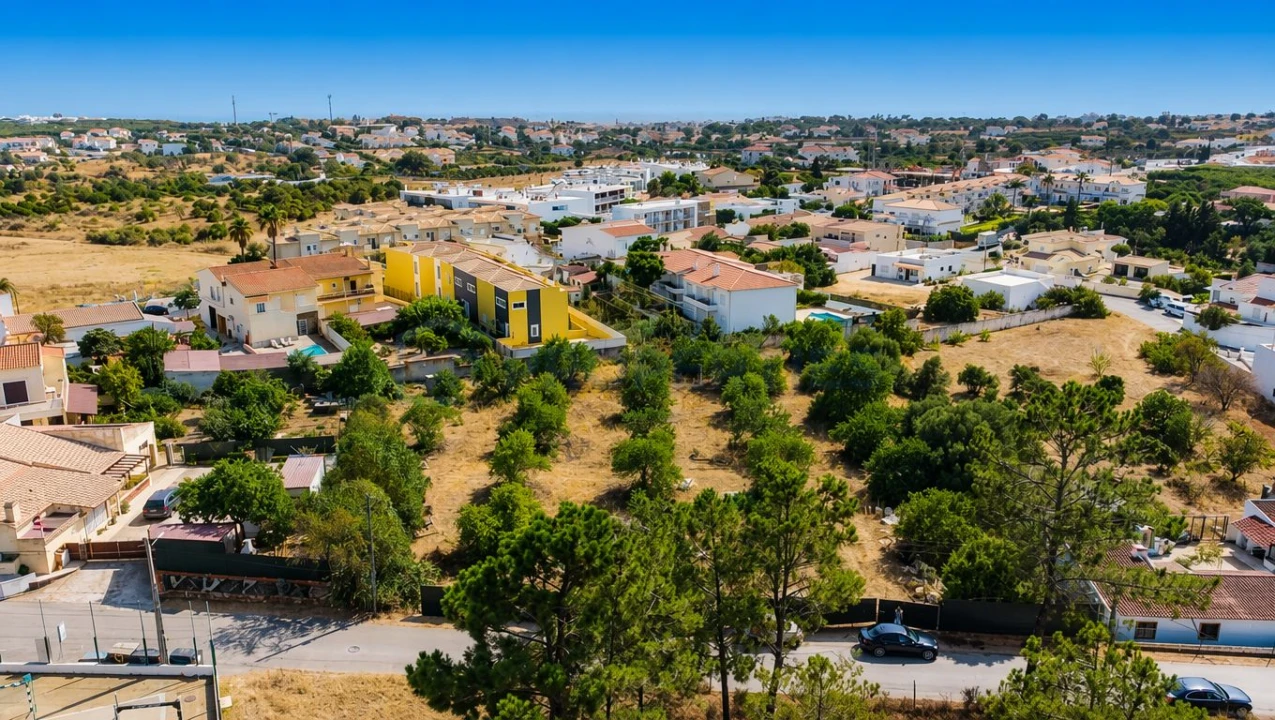 Terreno para Venda em Albufeira e Olhos de Água Foto 18