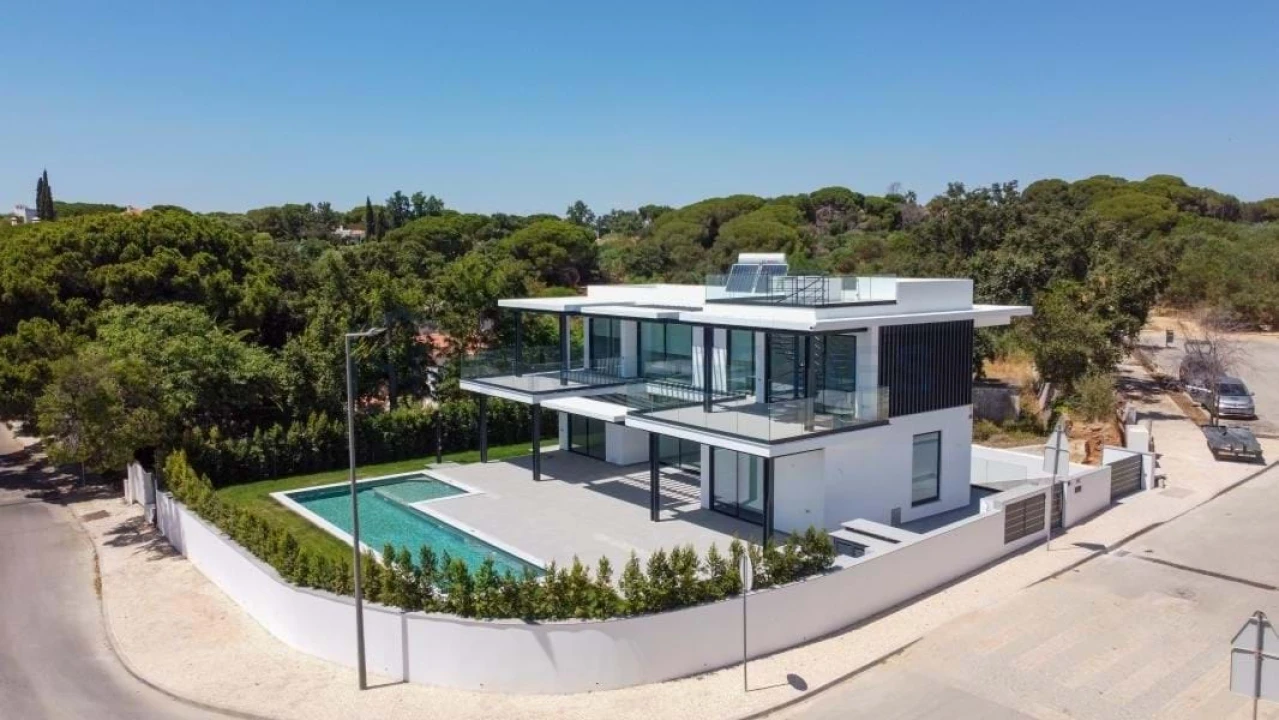 Moradia T4 para Venda em Albufeira e Olhos de Água Foto 5