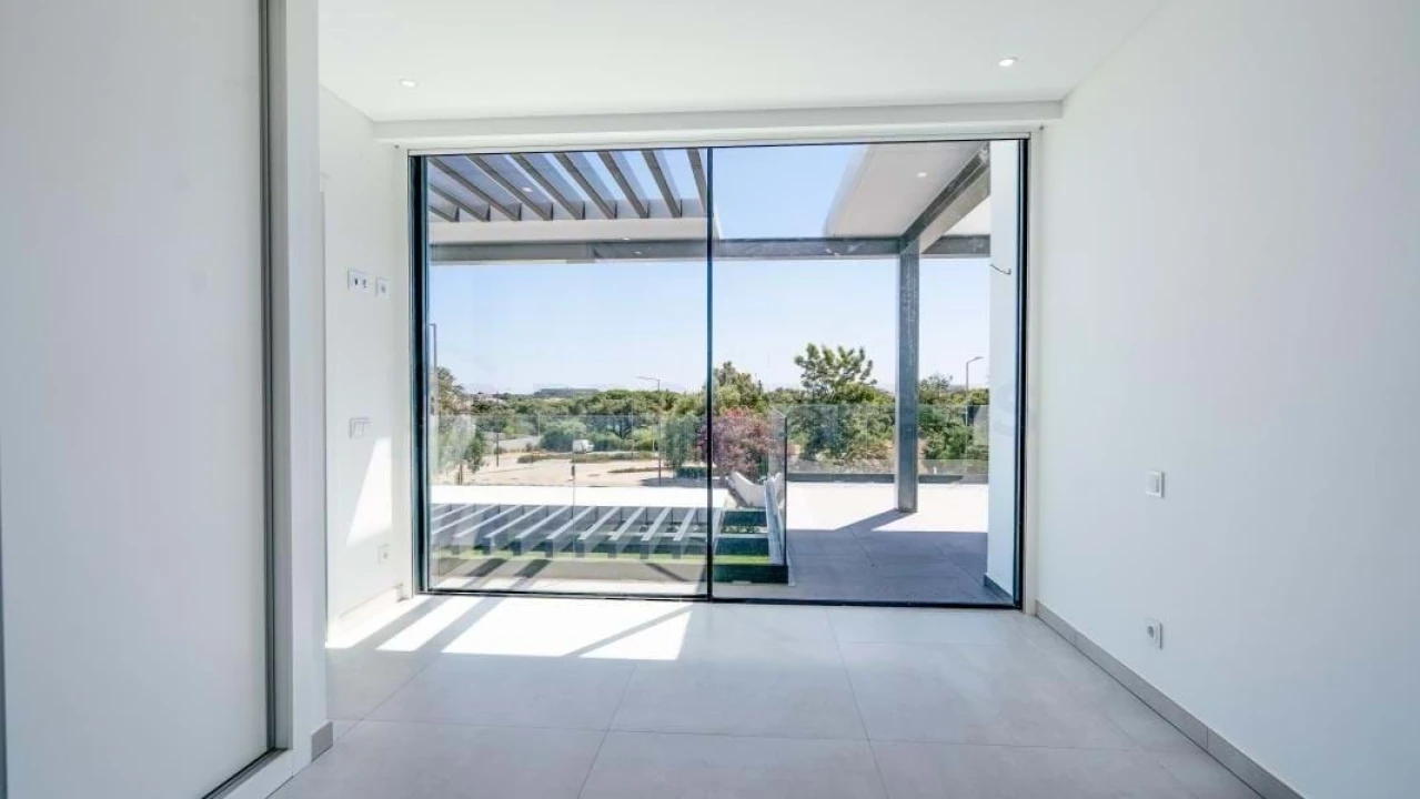 Moradia T4 para Venda em Albufeira e Olhos de Água Foto 22