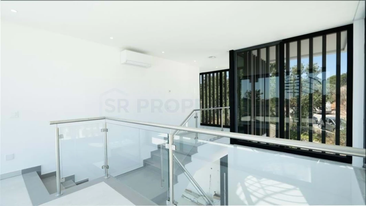 Moradia T4 para Venda em Albufeira e Olhos de Água Foto 19