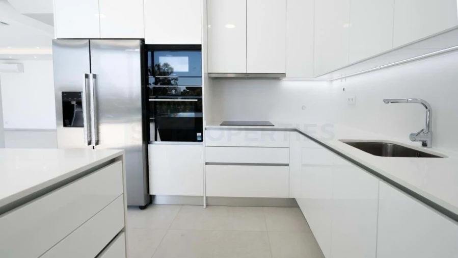 Moradia T4 para Venda em Albufeira e Olhos de Água Foto 17