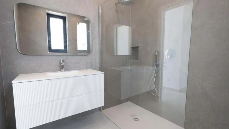 Moradia T4 para Venda em Albufeira e Olhos de Água Foto 26