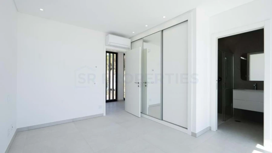 Moradia T4 para Venda em Albufeira e Olhos de Água Foto 21