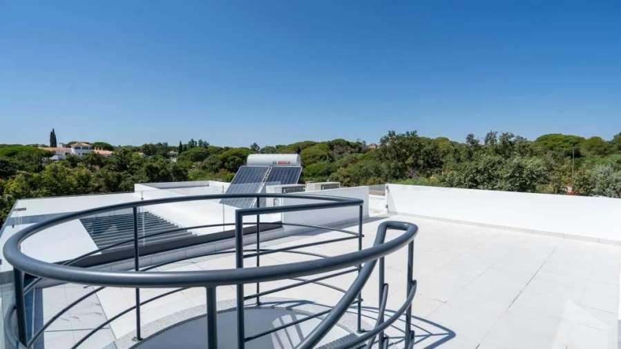 Moradia T4 para Venda em Albufeira e Olhos de Água Foto 30