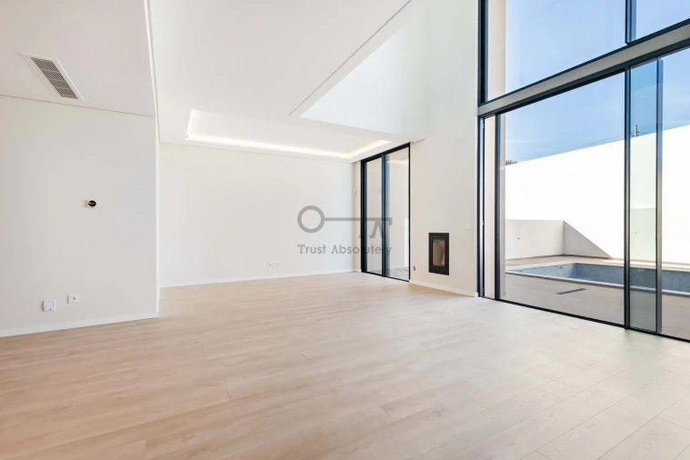 Moradia T4 para Venda em Alcabideche Foto 3