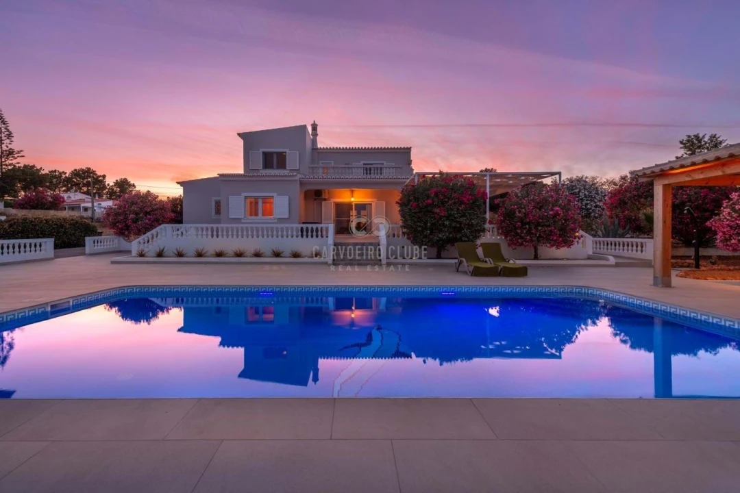 Moradia T4 para Venda em Lagoa e Carvoeiro Foto 32