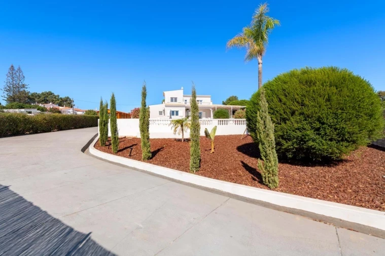 Moradia T4 para Venda em Lagoa e Carvoeiro Foto 36