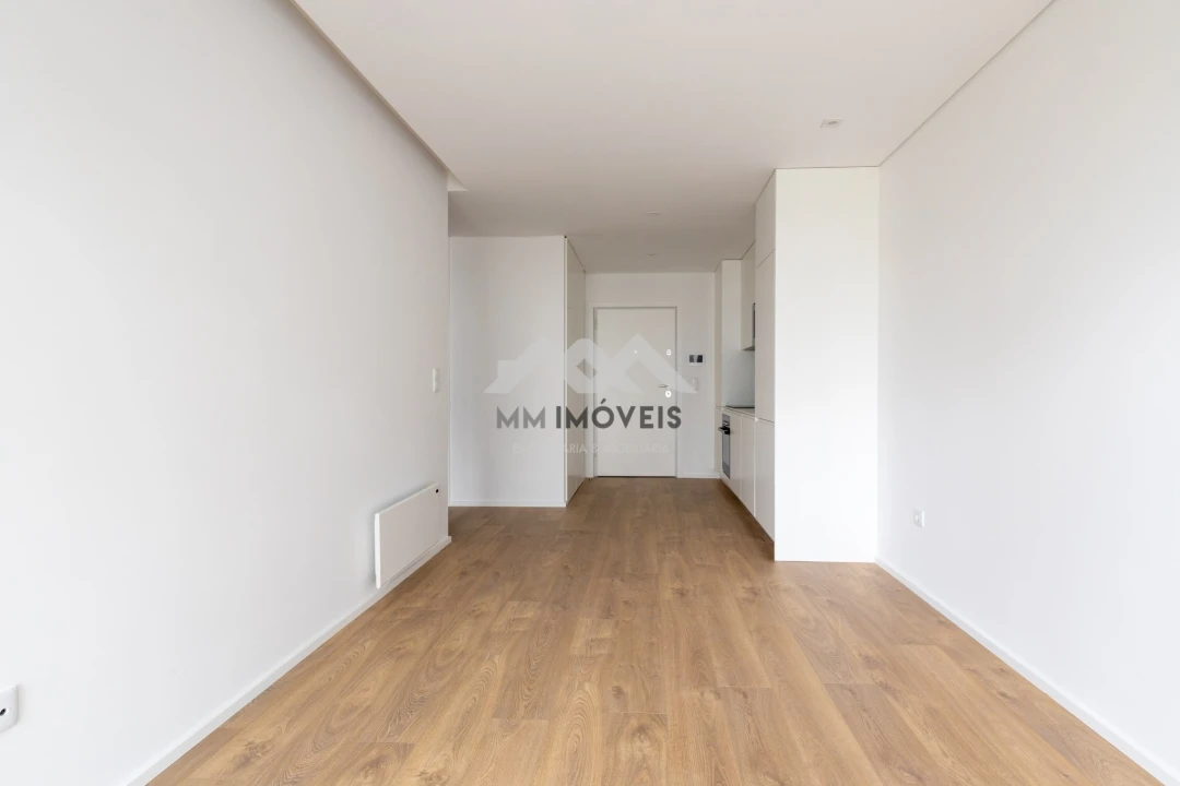 Apartamento T1 para Arrendamento em Paranhos Foto 2