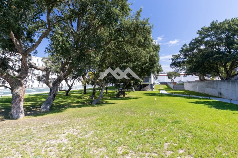 Apartamento T1 para Arrendamento em Paranhos Foto 32