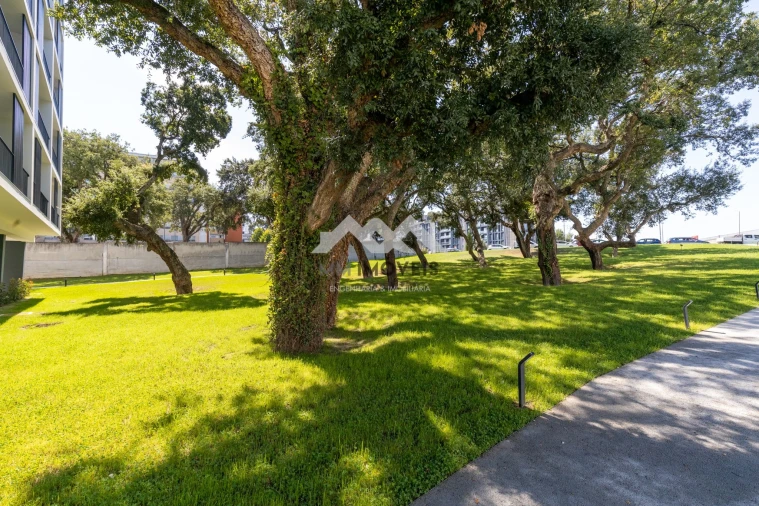 Apartamento T1 para Arrendamento em Paranhos Foto 40