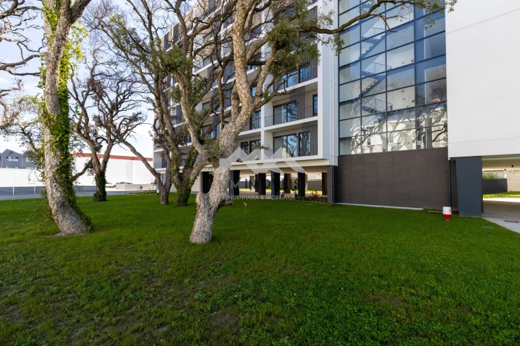 Apartamento T1 para Arrendamento em Paranhos Foto 41