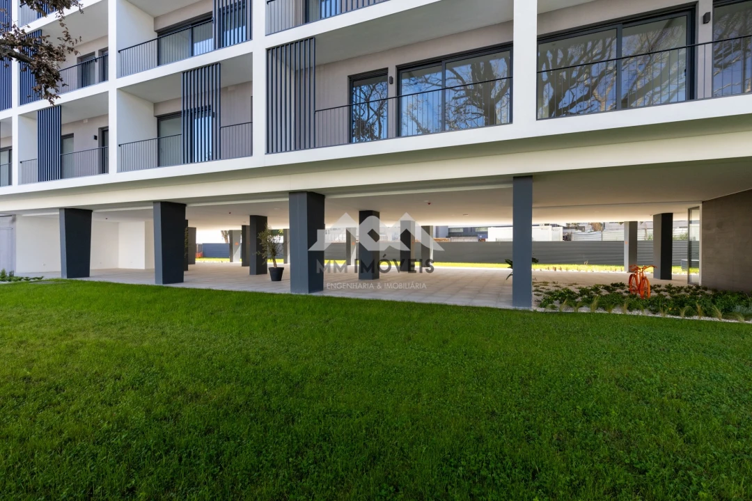 Apartamento T1 para Arrendamento em Paranhos Foto 43