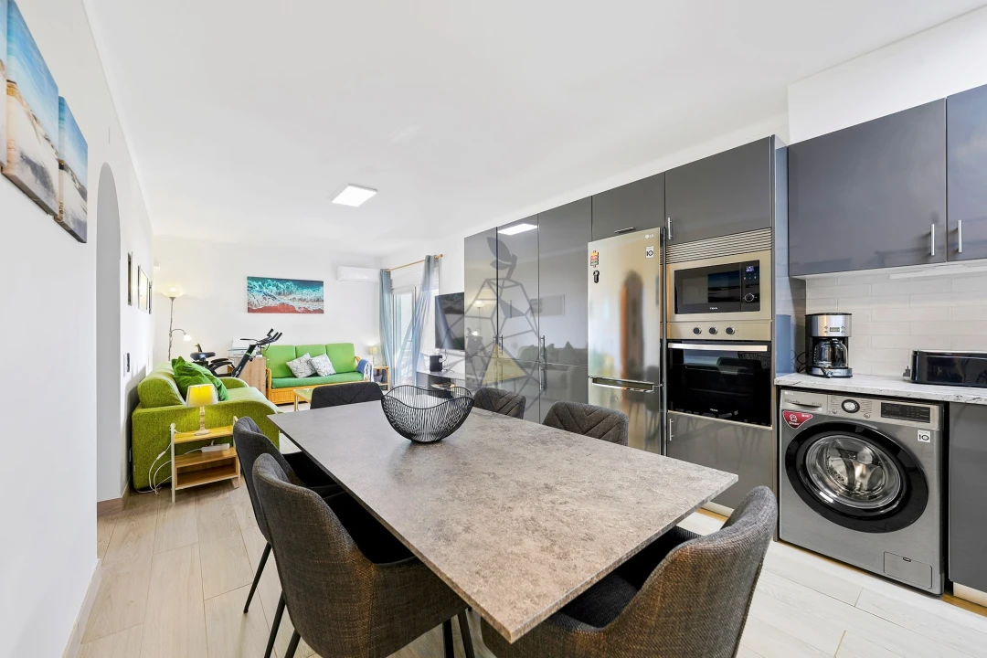 Apartamento T2 para Venda em Portimão Foto 3