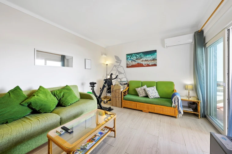 Apartamento T2 para Venda em Portimão Foto 2