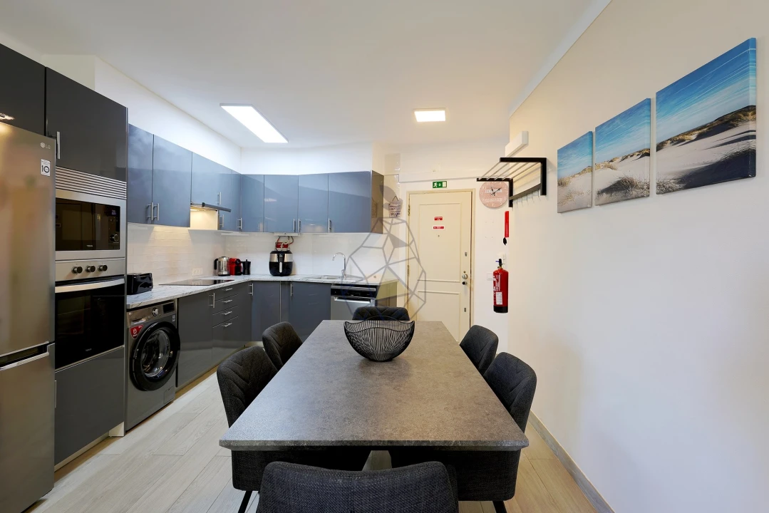 Apartamento T2 para Venda em Portimão Foto 23