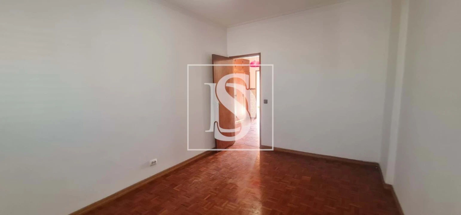 Apartamento T3 para Venda em Carregado e Cadafais Foto 13