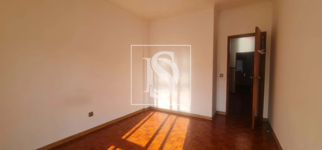 Apartamento T3 para Venda em Carregado e Cadafais Foto 6