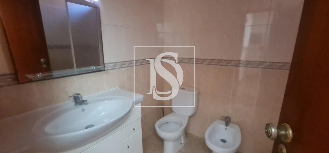 Apartamento T3 para Venda em Carregado e Cadafais Foto 16