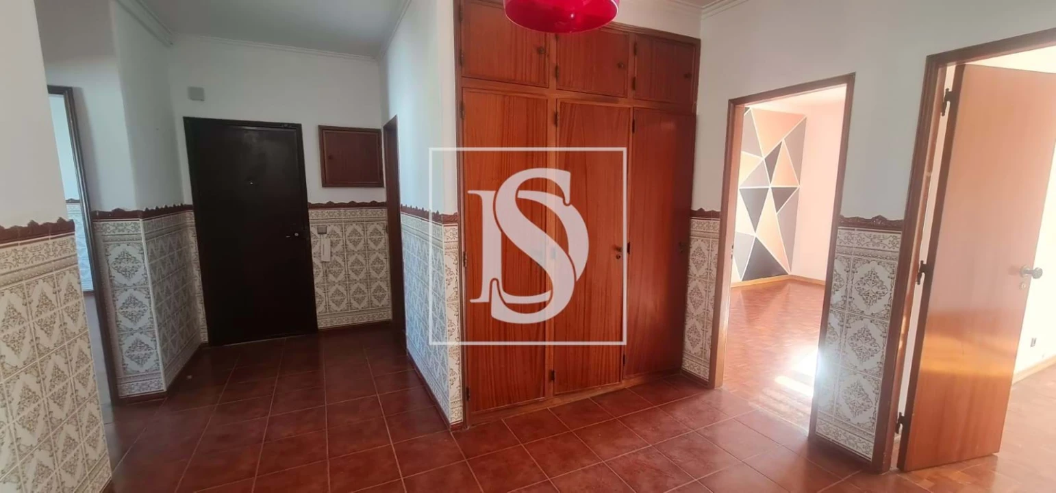 Apartamento T3 para Venda em Carregado e Cadafais Foto 12