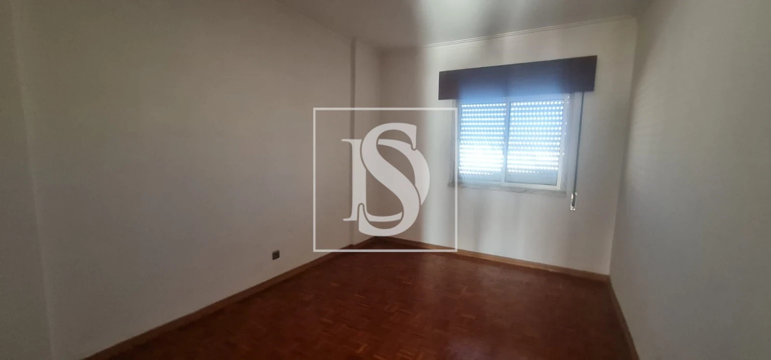 Apartamento T3 para Venda em Carregado e Cadafais Foto 14