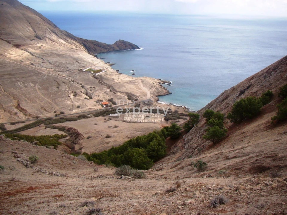 Terreno para Venda em Porto Santo Foto 1