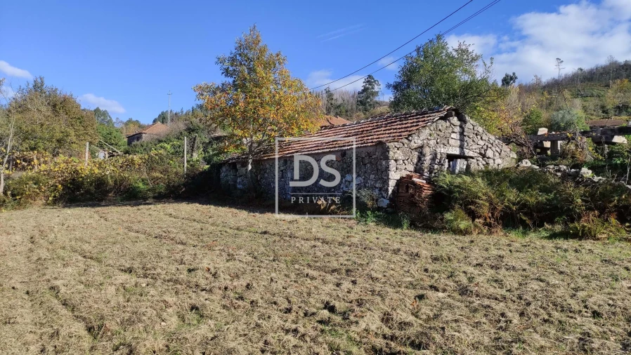Terreno para Venda em Campelo e Ovil Foto 7