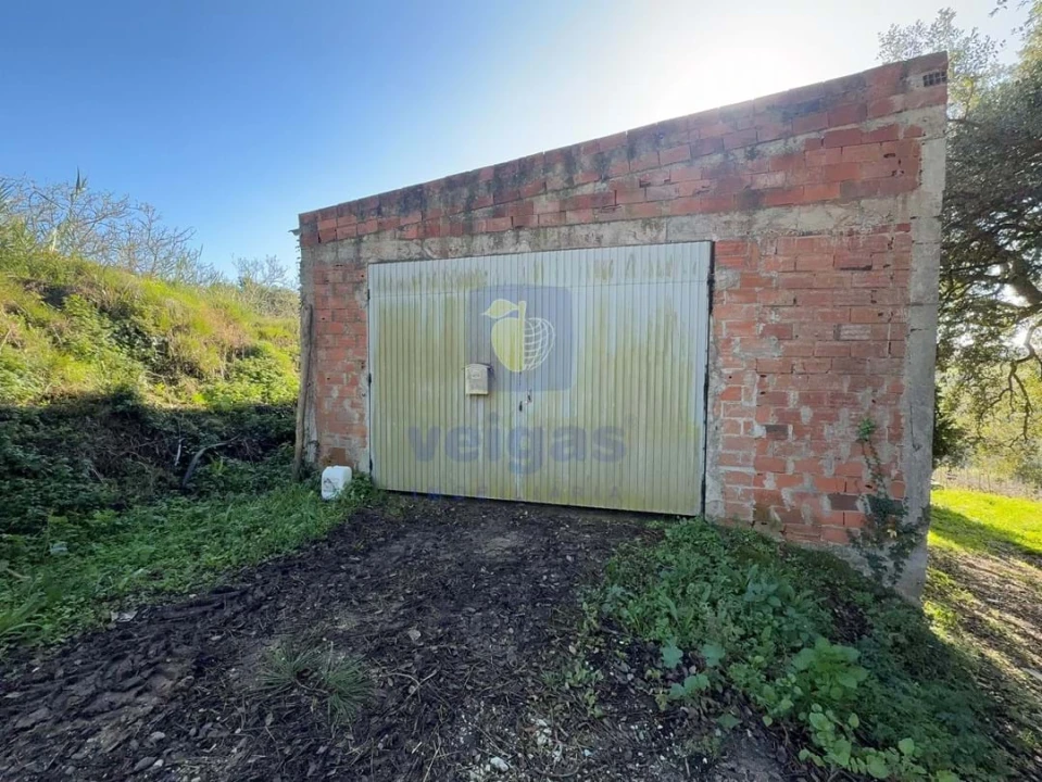 Moradia T4 para Venda em Usseira Foto 4