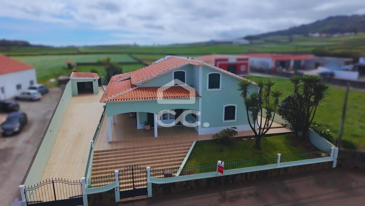 Moradia T5 para Venda em Fontinhas Foto 27