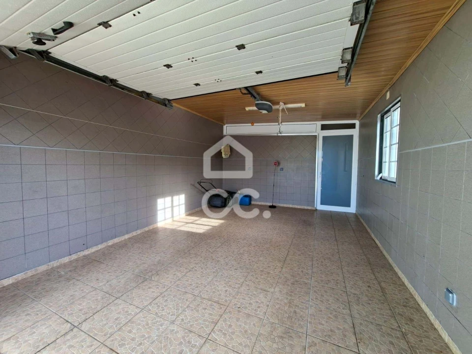 Moradia T5 para Venda em Fontinhas Foto 6