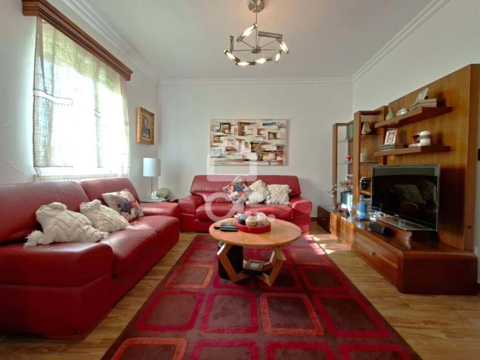 Moradia T5 para Venda em Fontinhas Foto 10