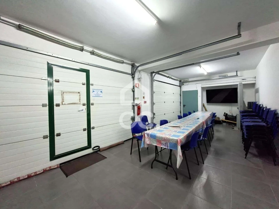 Moradia T10 para Venda em Angra (São Pedro) Foto 26