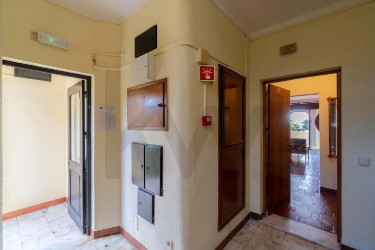 Apartamento T2 para Venda em Alvor Foto 22