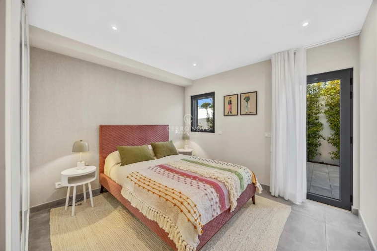 Moradia T5 para Venda em Albufeira e Olhos de Água Foto 9