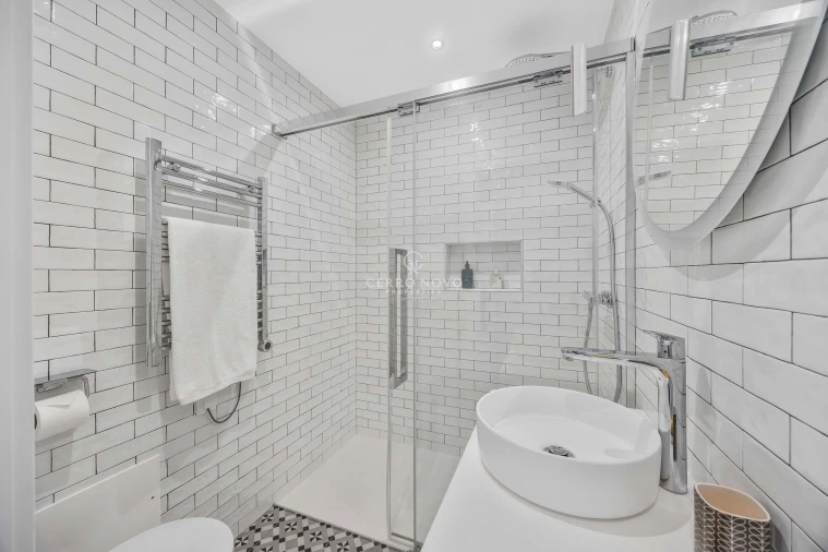 Moradia T5 para Venda em Albufeira e Olhos de Água Foto 11