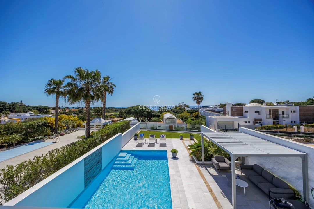 Moradia T5 para Venda em Albufeira e Olhos de Água Foto 4