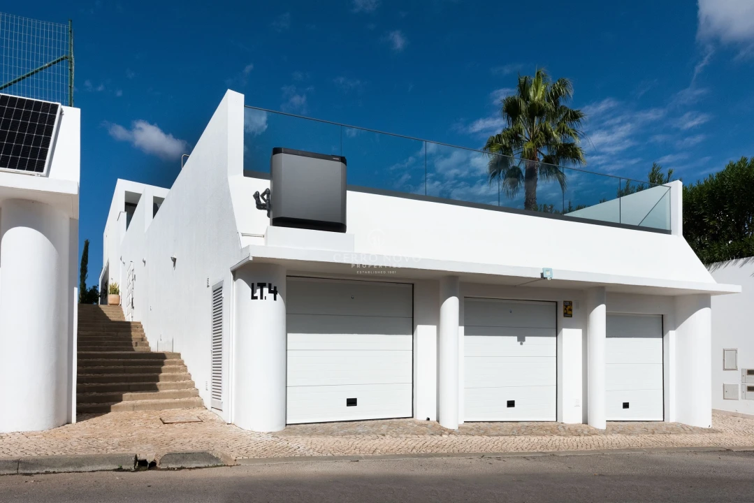 Moradia T5 para Venda em Albufeira e Olhos de Água Foto 29