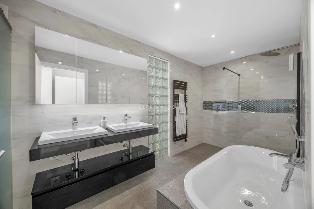 Moradia T5 para Venda em Albufeira e Olhos de Água Foto 8