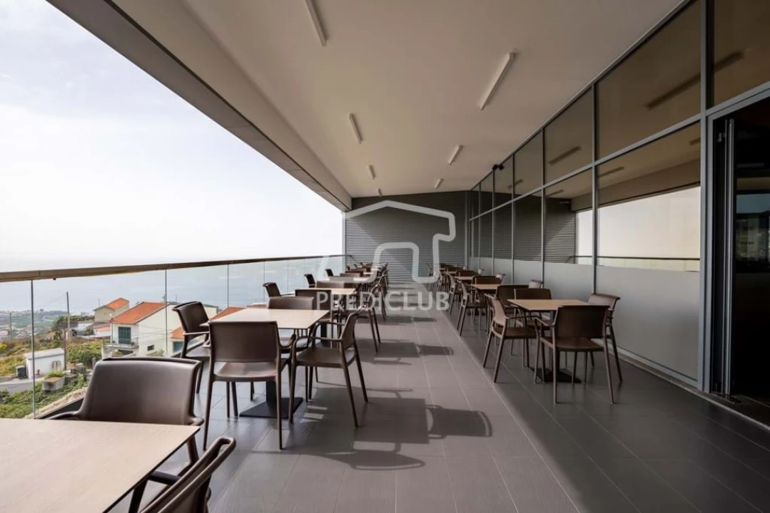 Negócio para Venda em Estreito de Camara de Lobos Foto 4