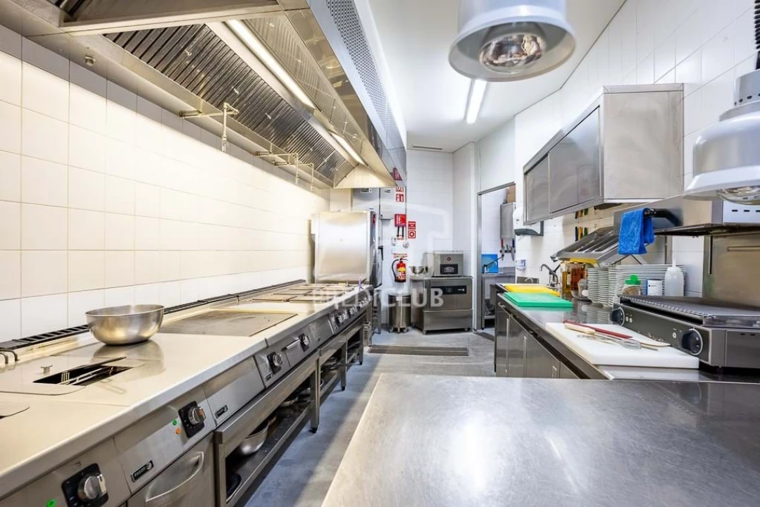 Negócio para Venda em Estreito de Camara de Lobos Foto 9